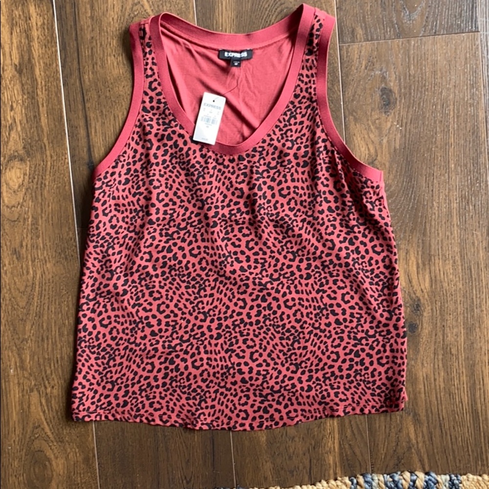 Express Top NWT
